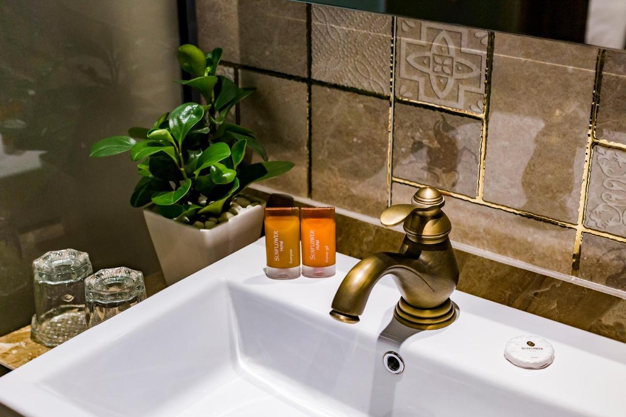 Khách sạn Sunflower Luxury