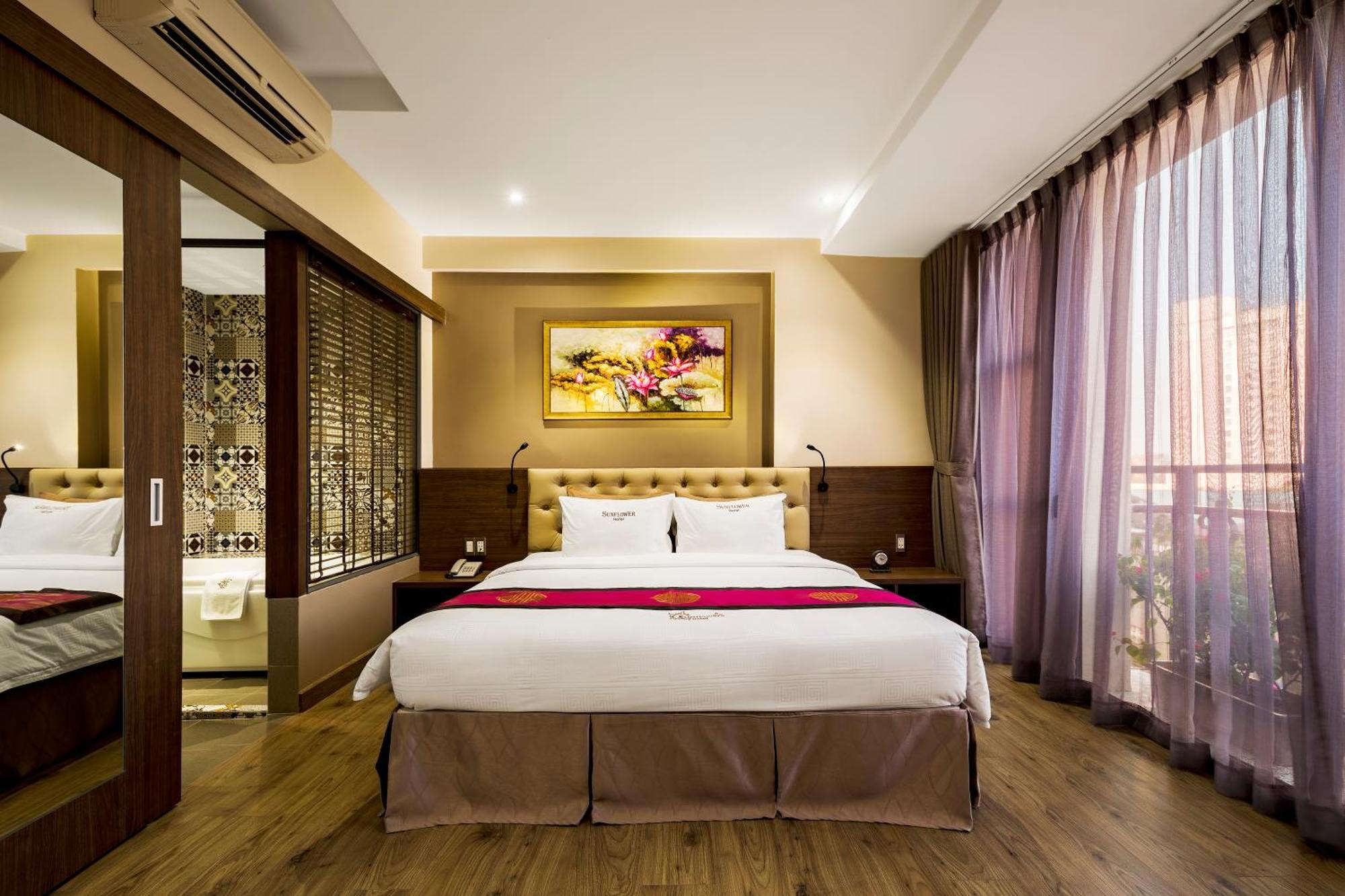 Sunflower Luxury 4* TP. Hồ Chí Minh