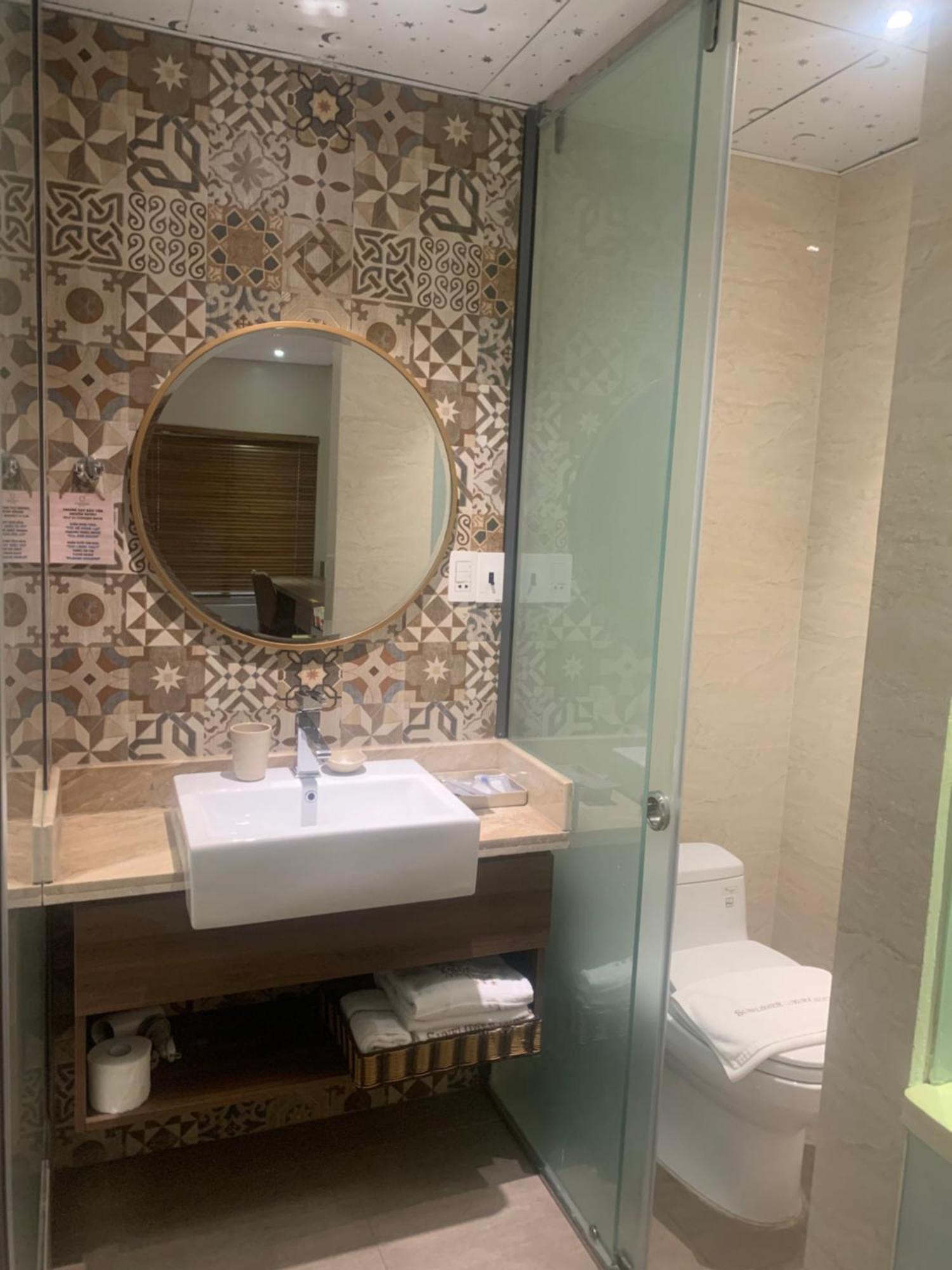 Sunflower Luxury Khách sạn 4*