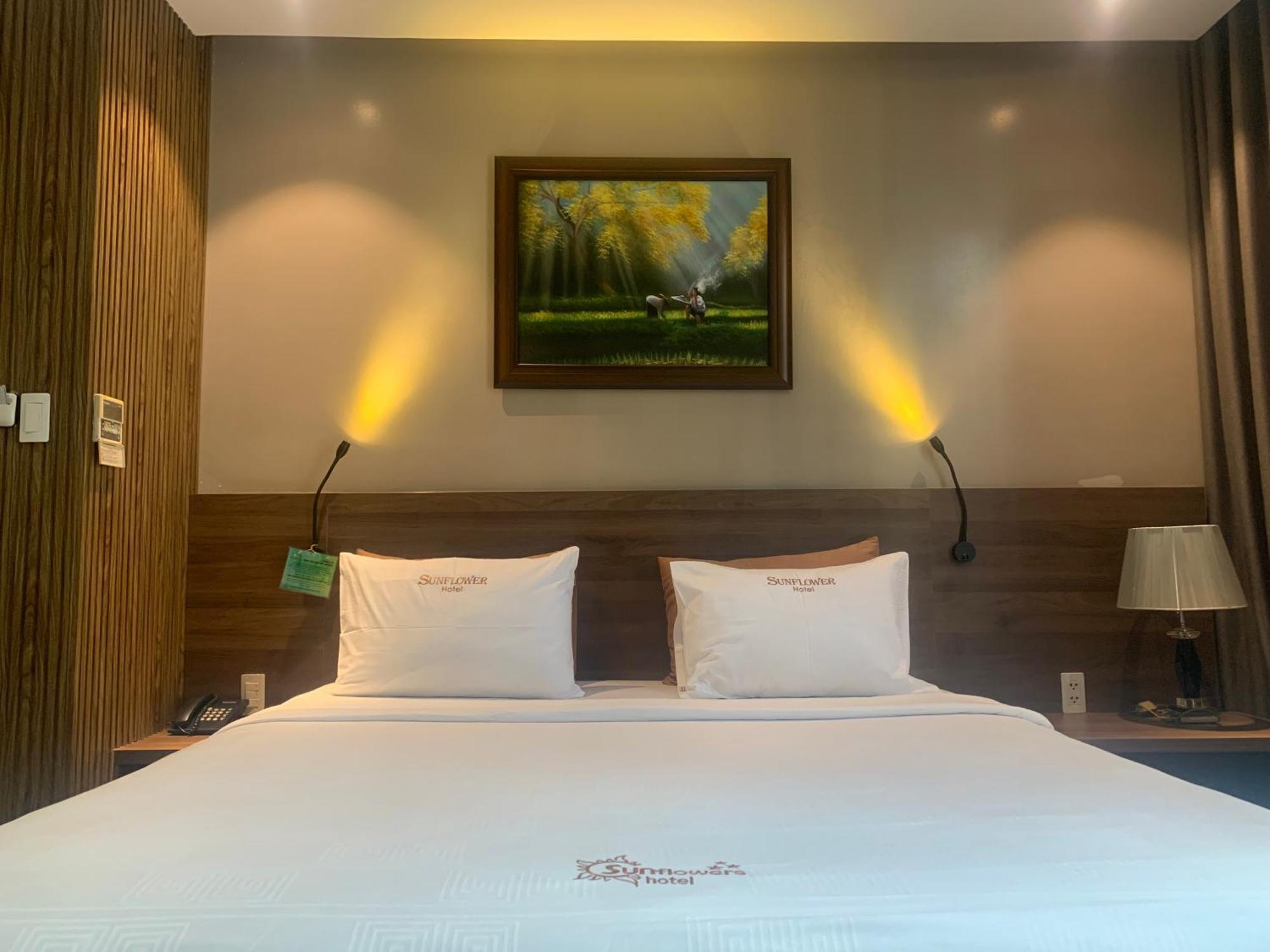 Khách sạn Sunflower Luxury